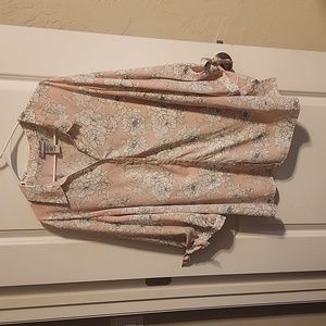 pink with white floral Catherines blouse size 2x 22/24w